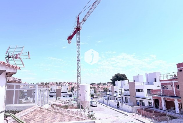 Tweedehands - Chalet -
Orihuela Costa - Las Filipinas