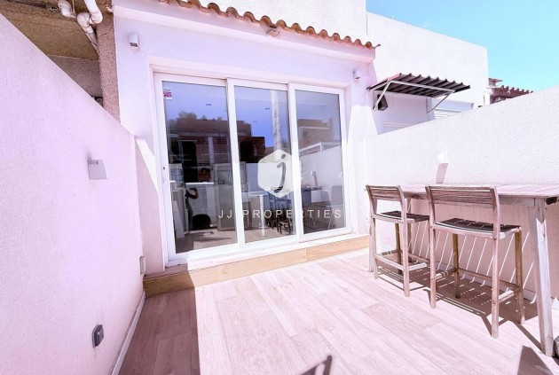 Tweedehands - Chalet -
Orihuela Costa - Las Filipinas