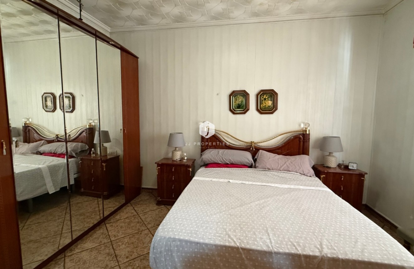 Tweedehands - Chalet -
Torrevieja - Costa Blanca