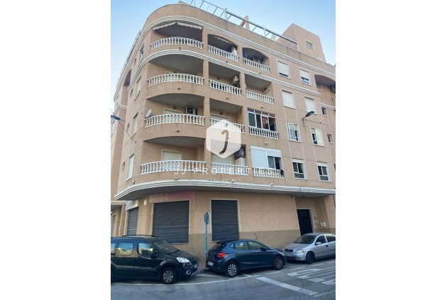 Tweedehands - Appartement / flat -
Torrevieja - El molino