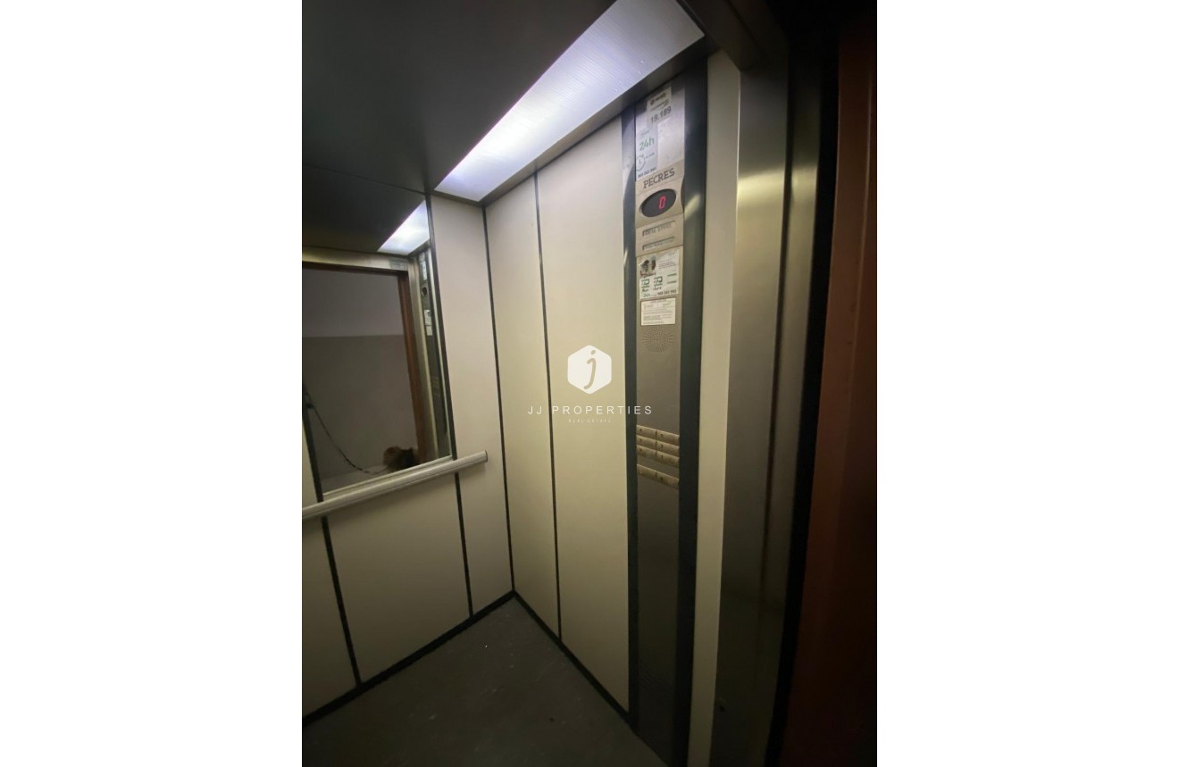 Tweedehands - Appartement / flat -
Torrevieja - El molino