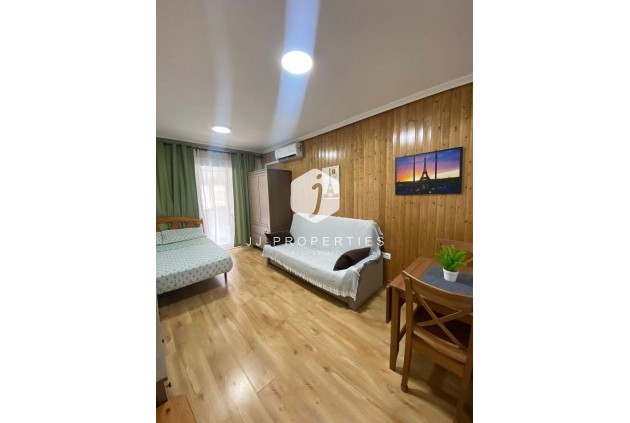 Tweedehands - Appartement / flat -
Torrevieja - Playa de los Locos