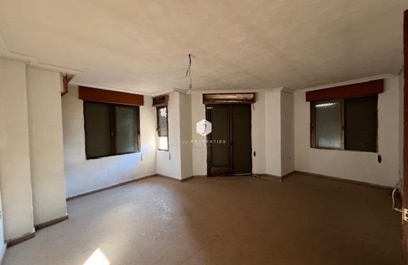 Tweedehands - Chalet -
Catral - Comunidad Valenciana