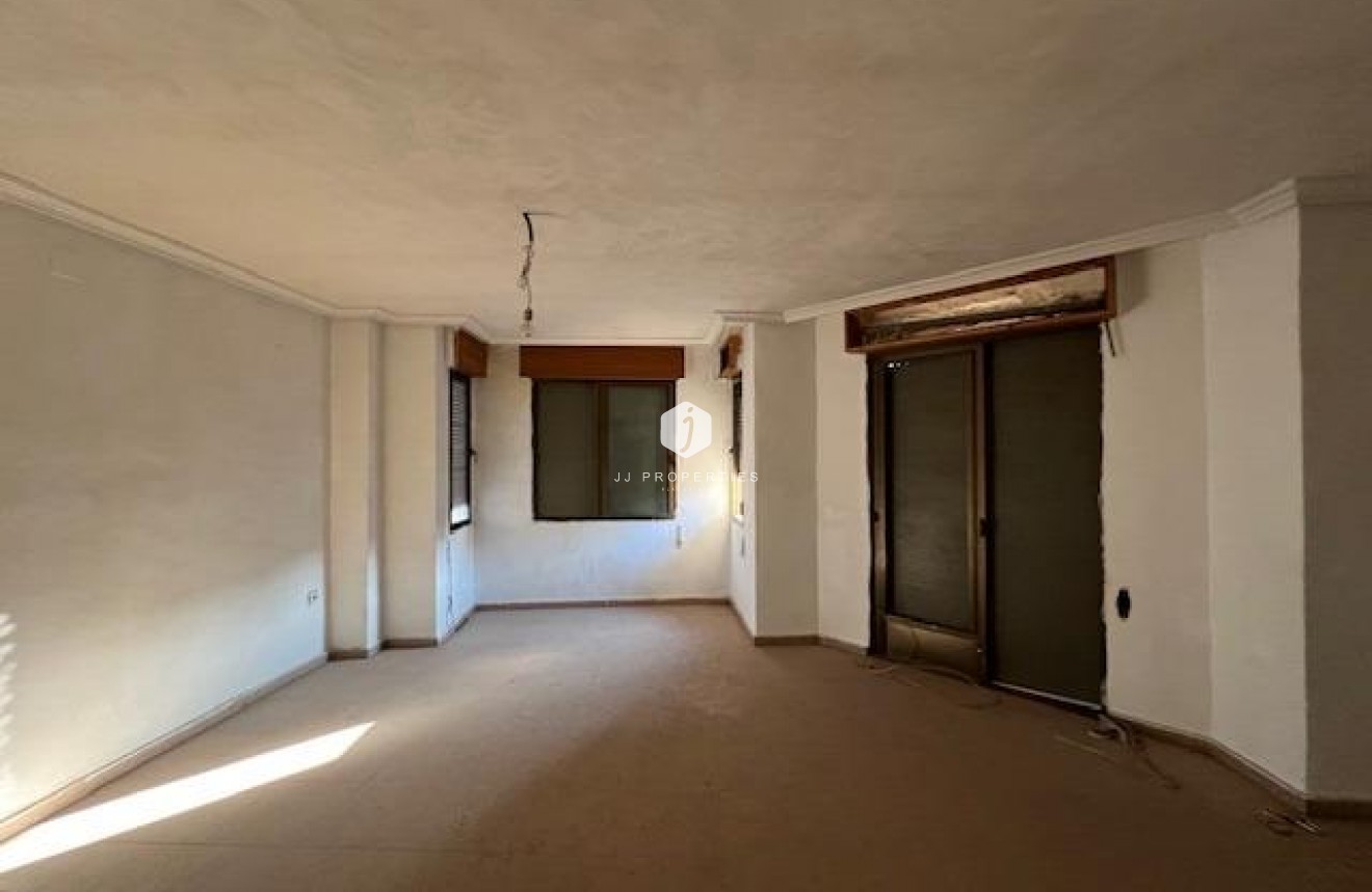 Tweedehands - Chalet -
Catral - Comunidad Valenciana