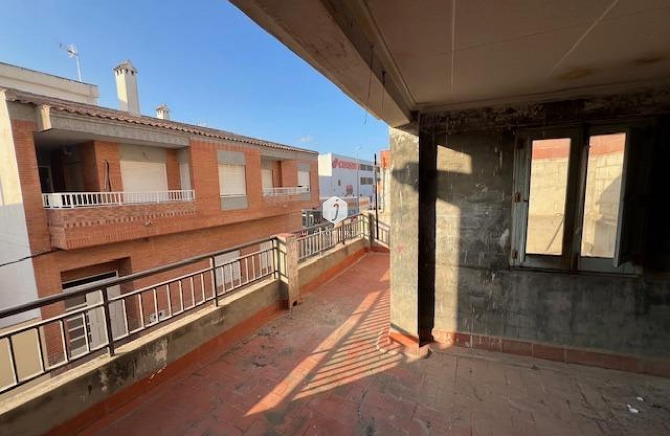 Tweedehands - Chalet -
Catral - Comunidad Valenciana