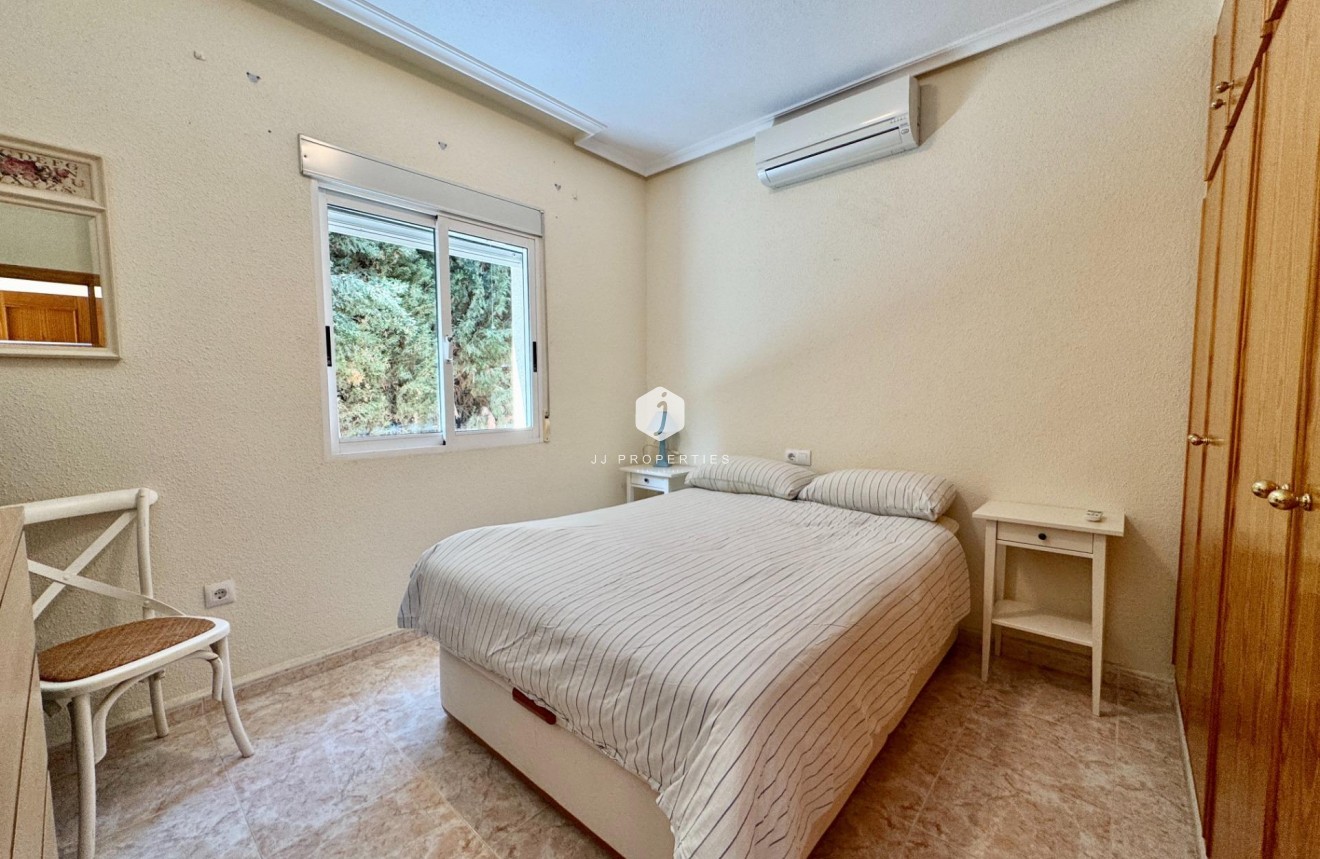 Tweedehands - Villa -
Dolores - Cmno. Escorredor