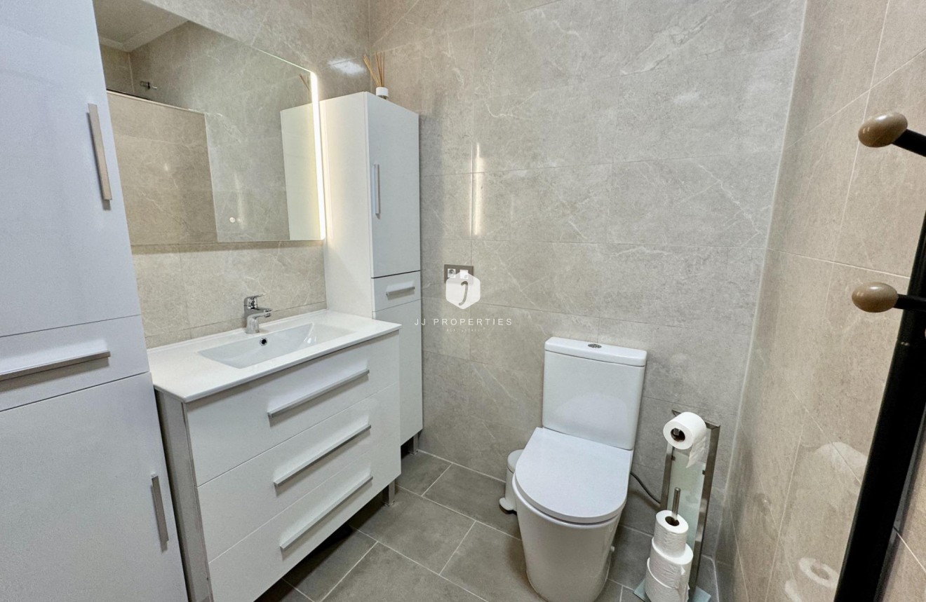 Tweedehands - Villa -
Dolores - Cmno. Escorredor