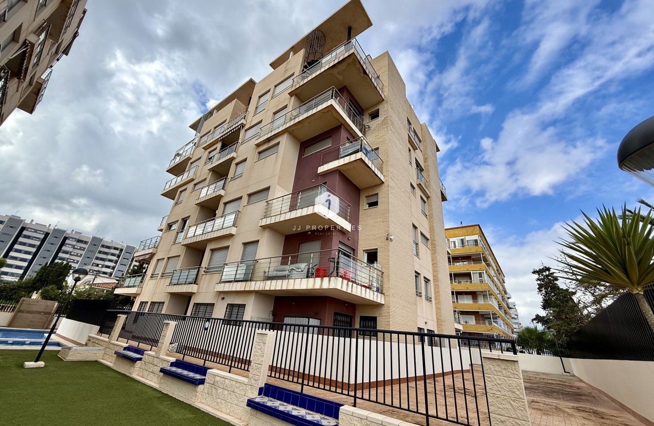 Tweedehands - Appartement / flat -
Torrevieja - Costa Blanca