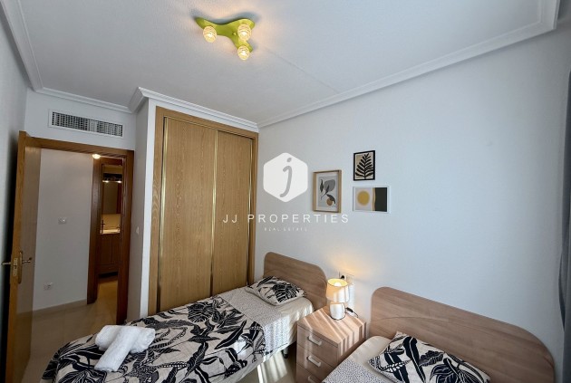 Tweedehands - Appartement / flat -
Torrevieja - Costa Blanca