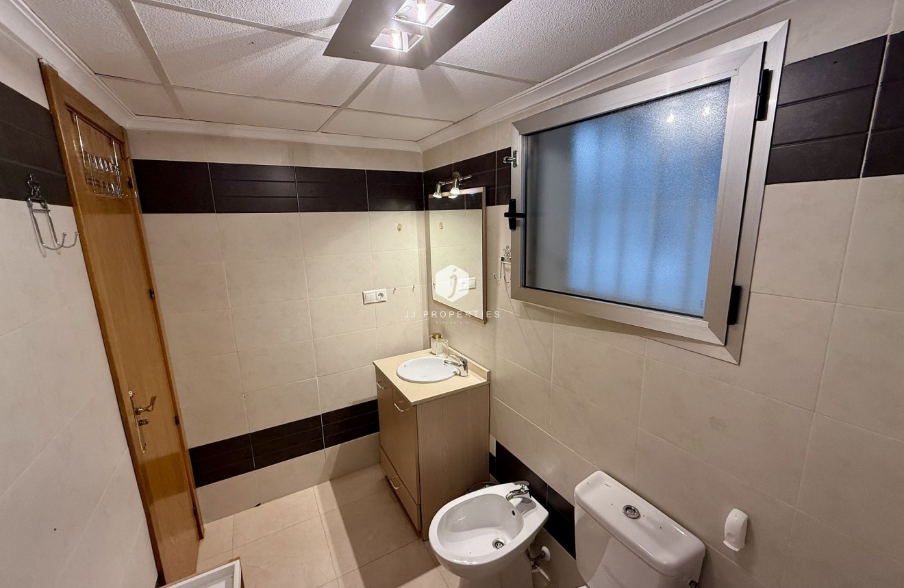 Tweedehands - Appartement / flat -
Torrevieja - Costa Blanca