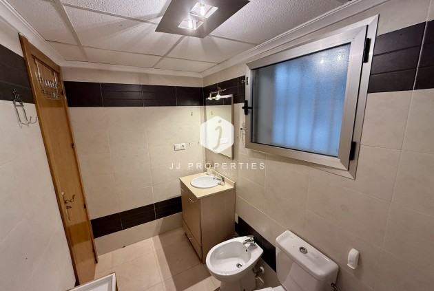 Tweedehands - Appartement / flat -
Torrevieja - Costa Blanca