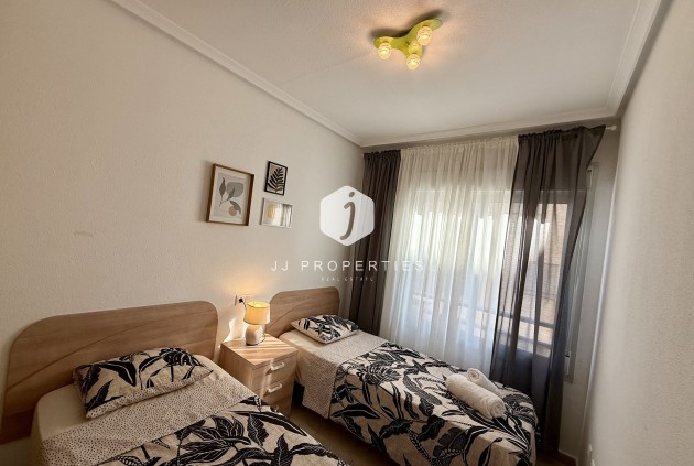Tweedehands - Appartement / flat -
Torrevieja - Costa Blanca