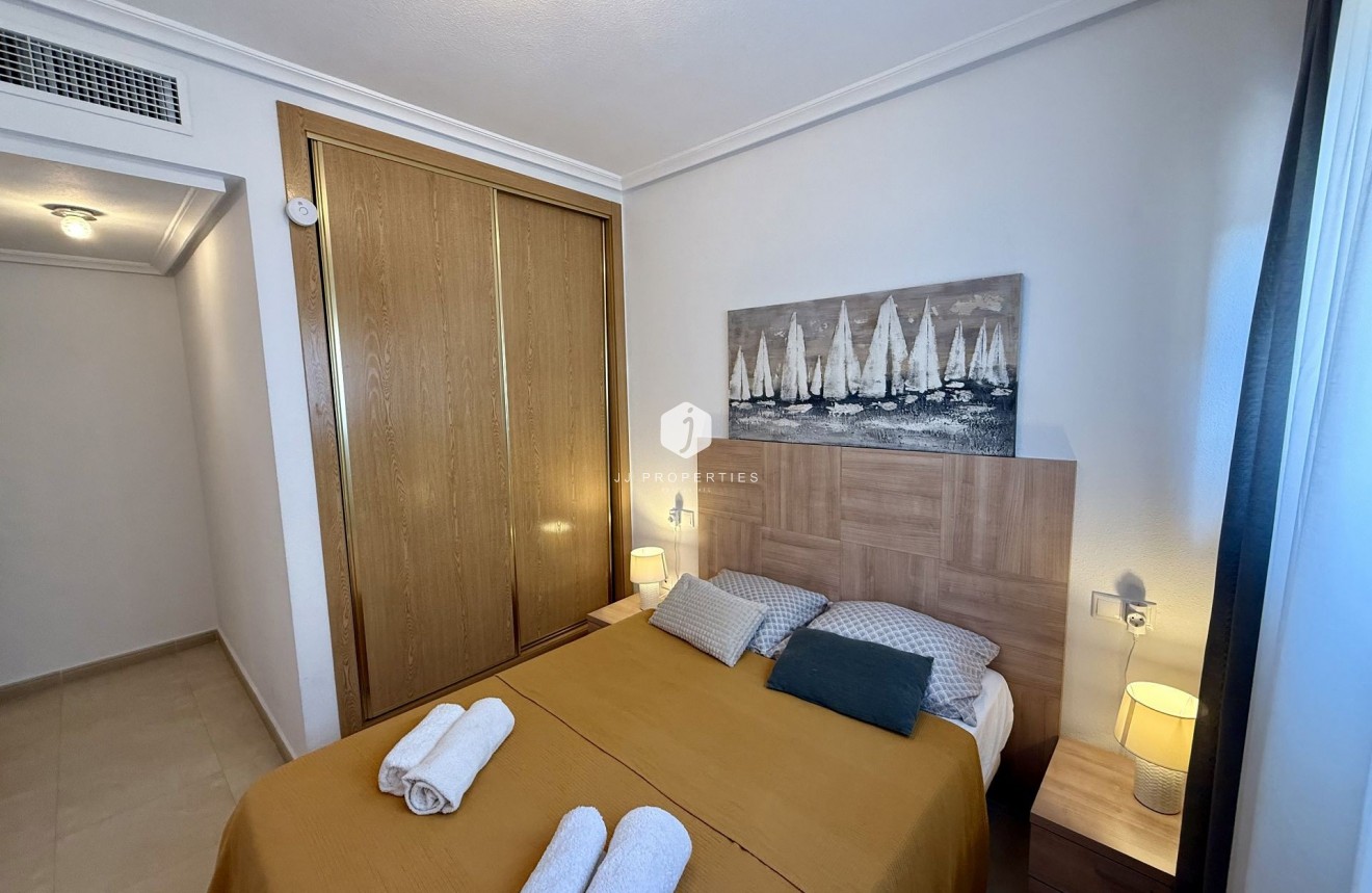 Tweedehands - Appartement / flat -
Torrevieja - Costa Blanca