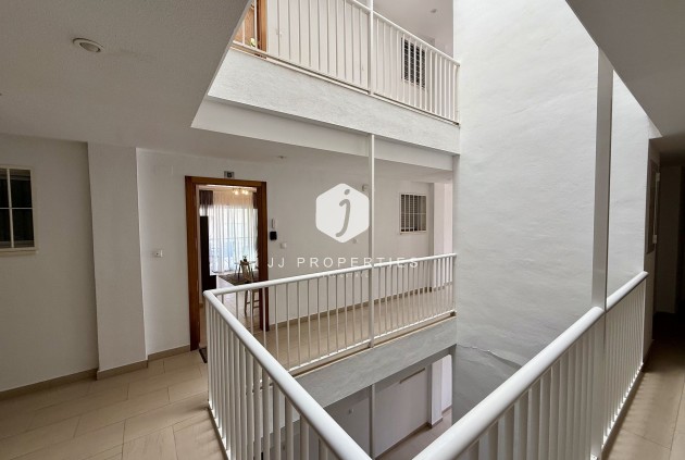 Tweedehands - Appartement / flat -
Torrevieja - Costa Blanca