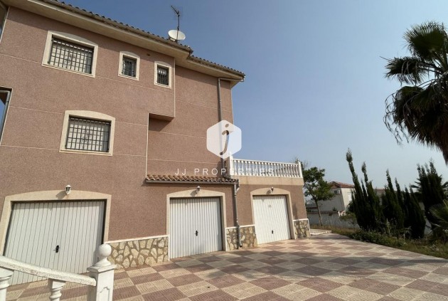 Tweedehands - Villa -
Ciudad Quesada - Costa Blanca