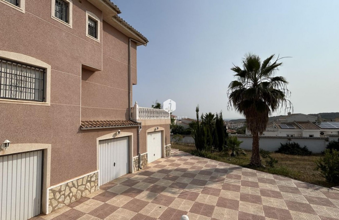 Tweedehands - Villa -
Ciudad Quesada - Costa Blanca