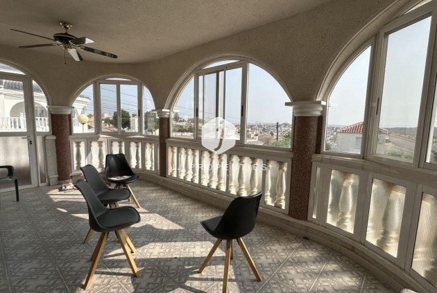 Tweedehands - Villa -
Ciudad Quesada - Costa Blanca