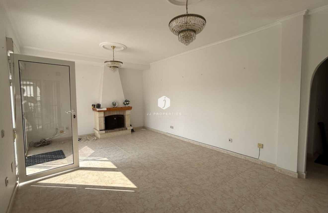 Tweedehands - Villa -
Ciudad Quesada - Costa Blanca