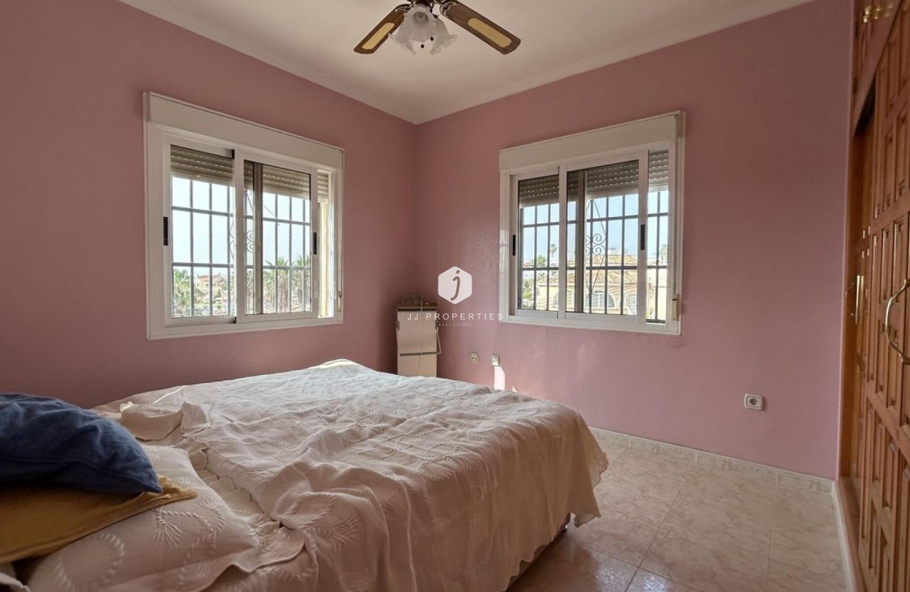 Tweedehands - Villa -
Ciudad Quesada - Costa Blanca