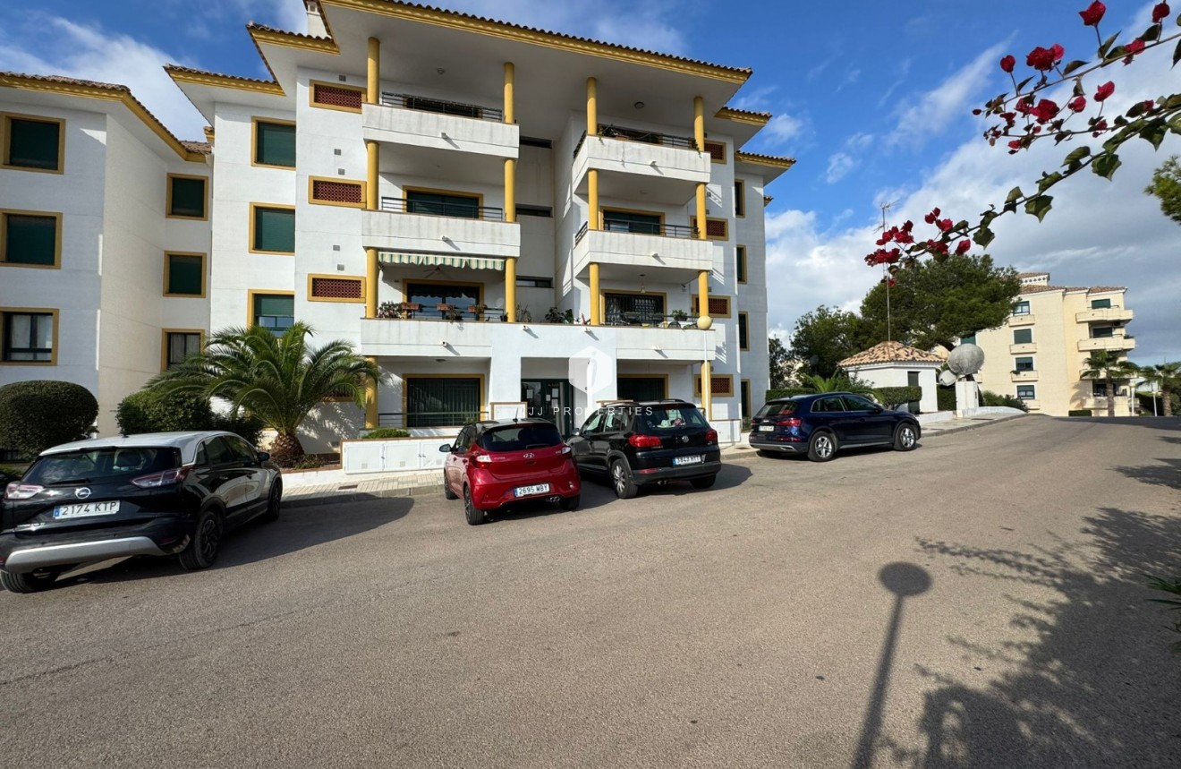 Tweedehands - Appartement / flat -
Dehesa de Campoamor - Costa Blanca