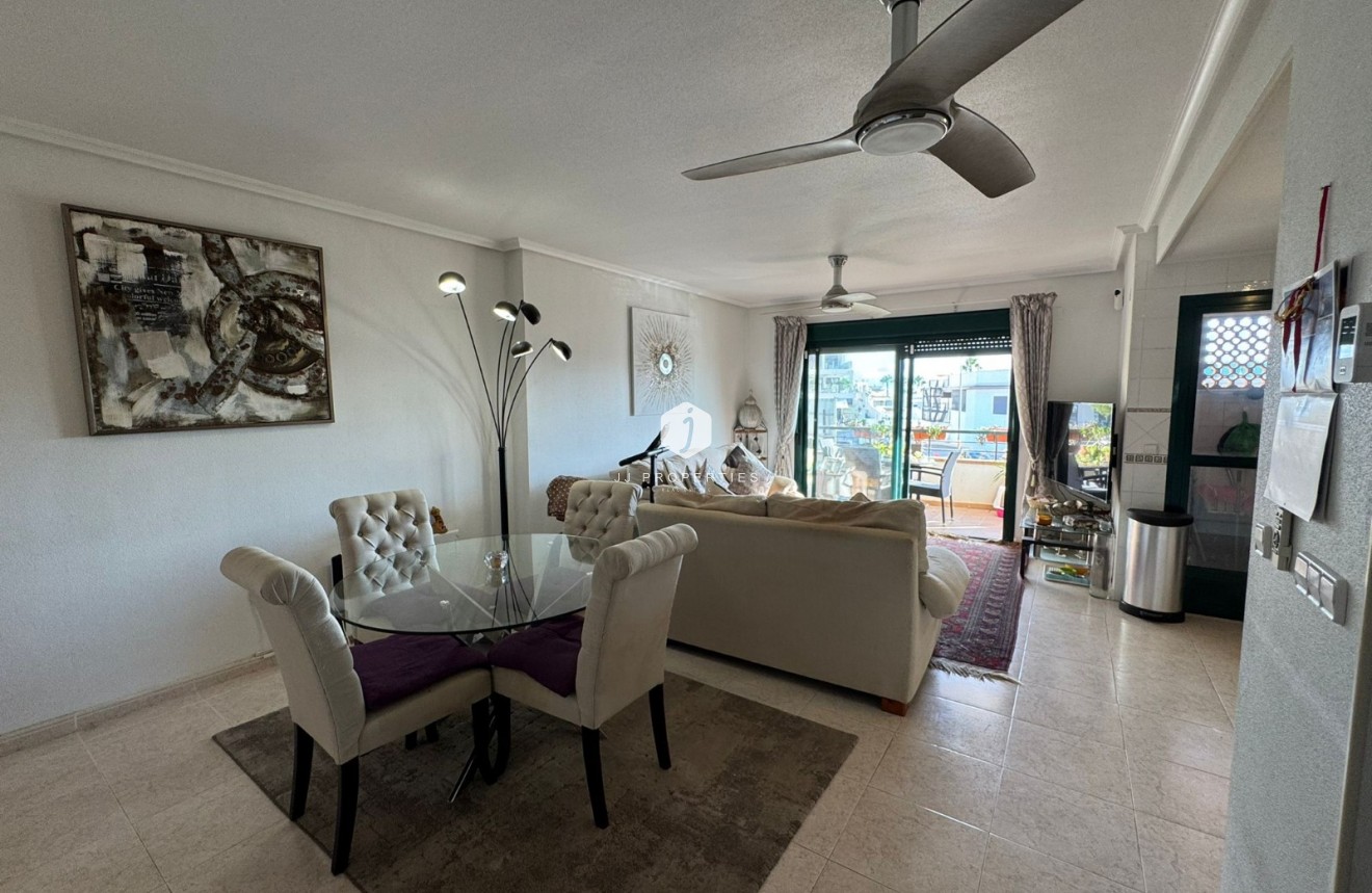 Tweedehands - Appartement / flat -
Dehesa de Campoamor - Costa Blanca