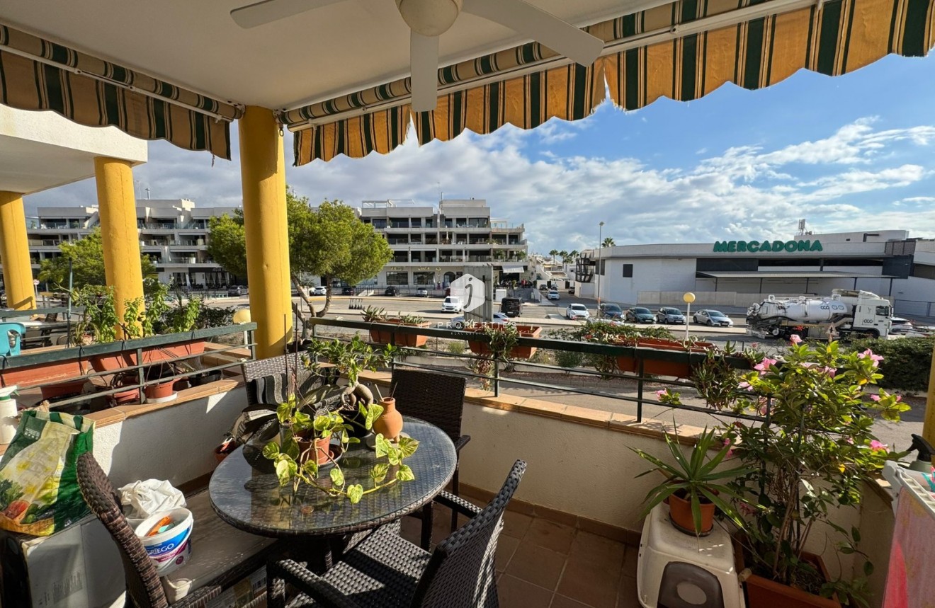 Tweedehands - Appartement / flat -
Dehesa de Campoamor - Costa Blanca