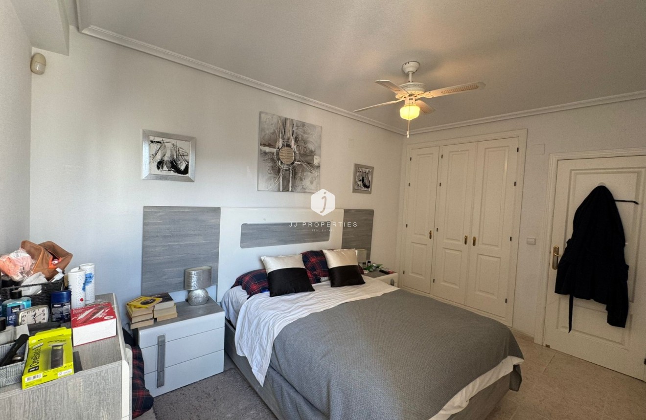 Tweedehands - Appartement / flat -
Dehesa de Campoamor - Costa Blanca