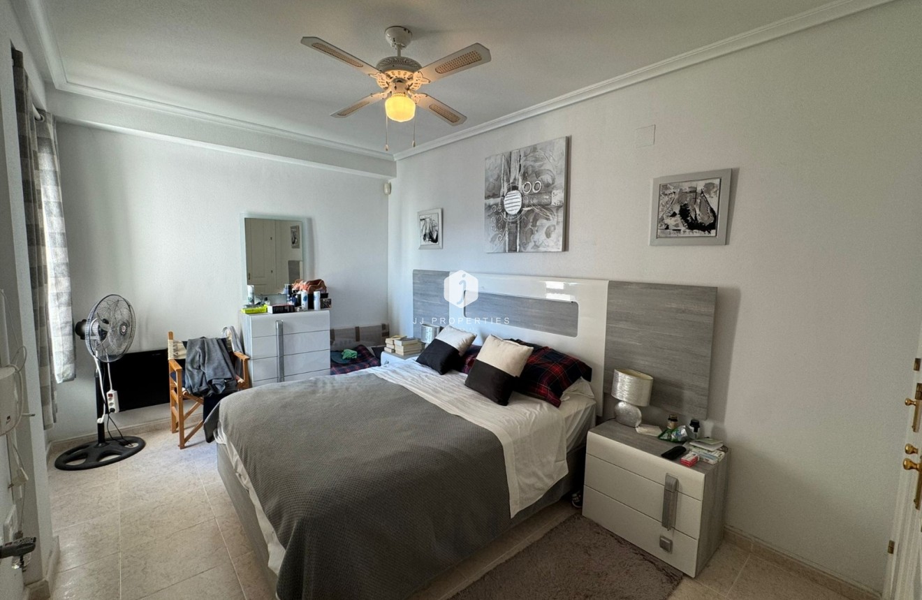 Tweedehands - Appartement / flat -
Dehesa de Campoamor - Costa Blanca