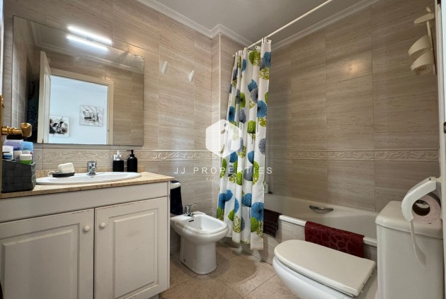 Tweedehands - Appartement / flat -
Dehesa de Campoamor - Costa Blanca