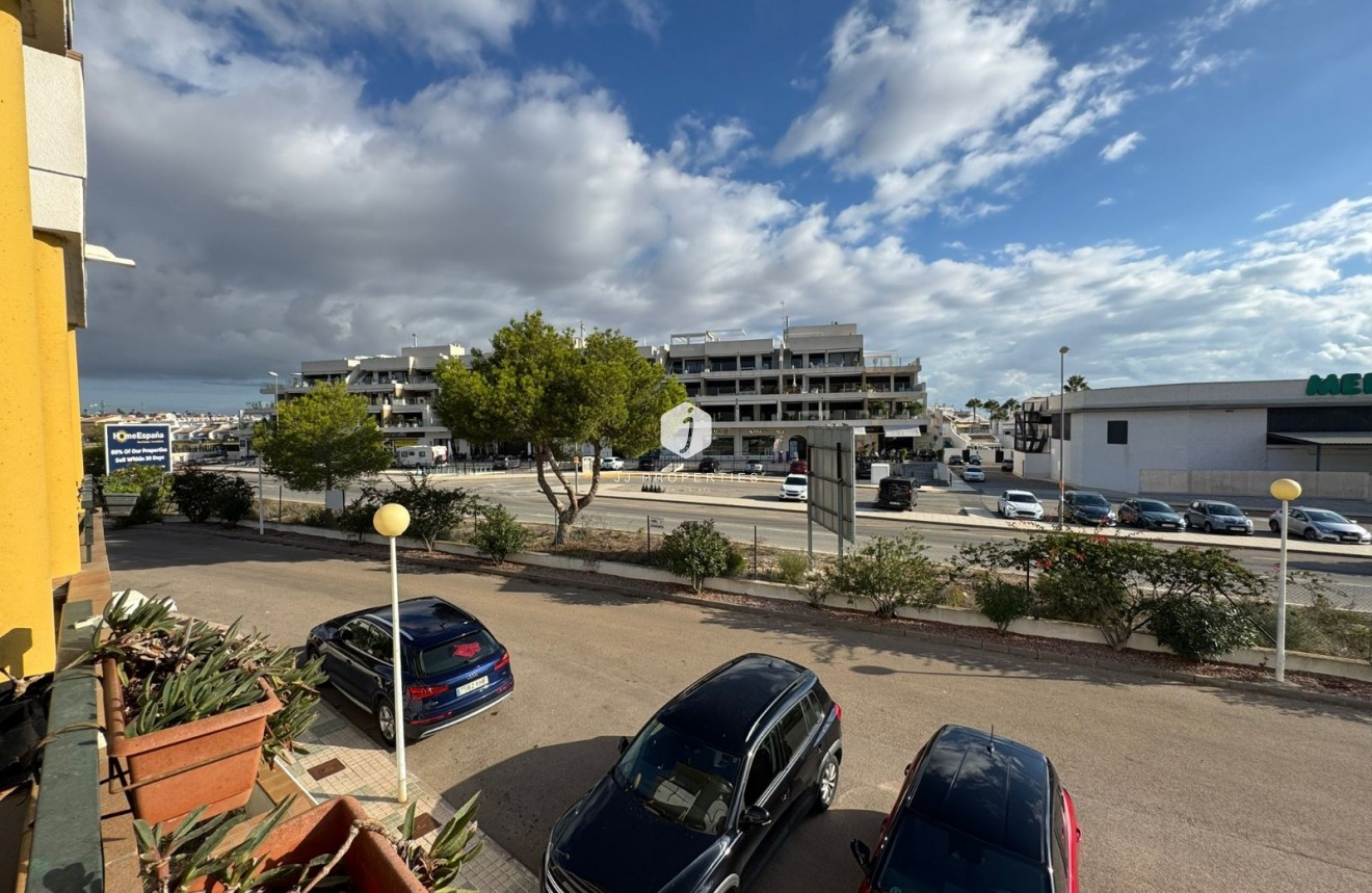 Tweedehands - Appartement / flat -
Dehesa de Campoamor - Costa Blanca