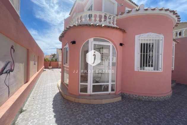 Tweedehands - Villa -
Playa Flamenca - Costa Blanca