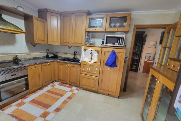 Tweedehands - Villa -
Torrevieja - aguas nuevas