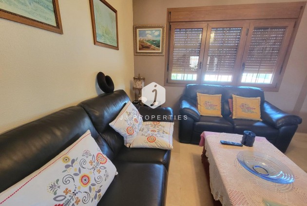 Tweedehands - Villa -
Torrevieja - aguas nuevas