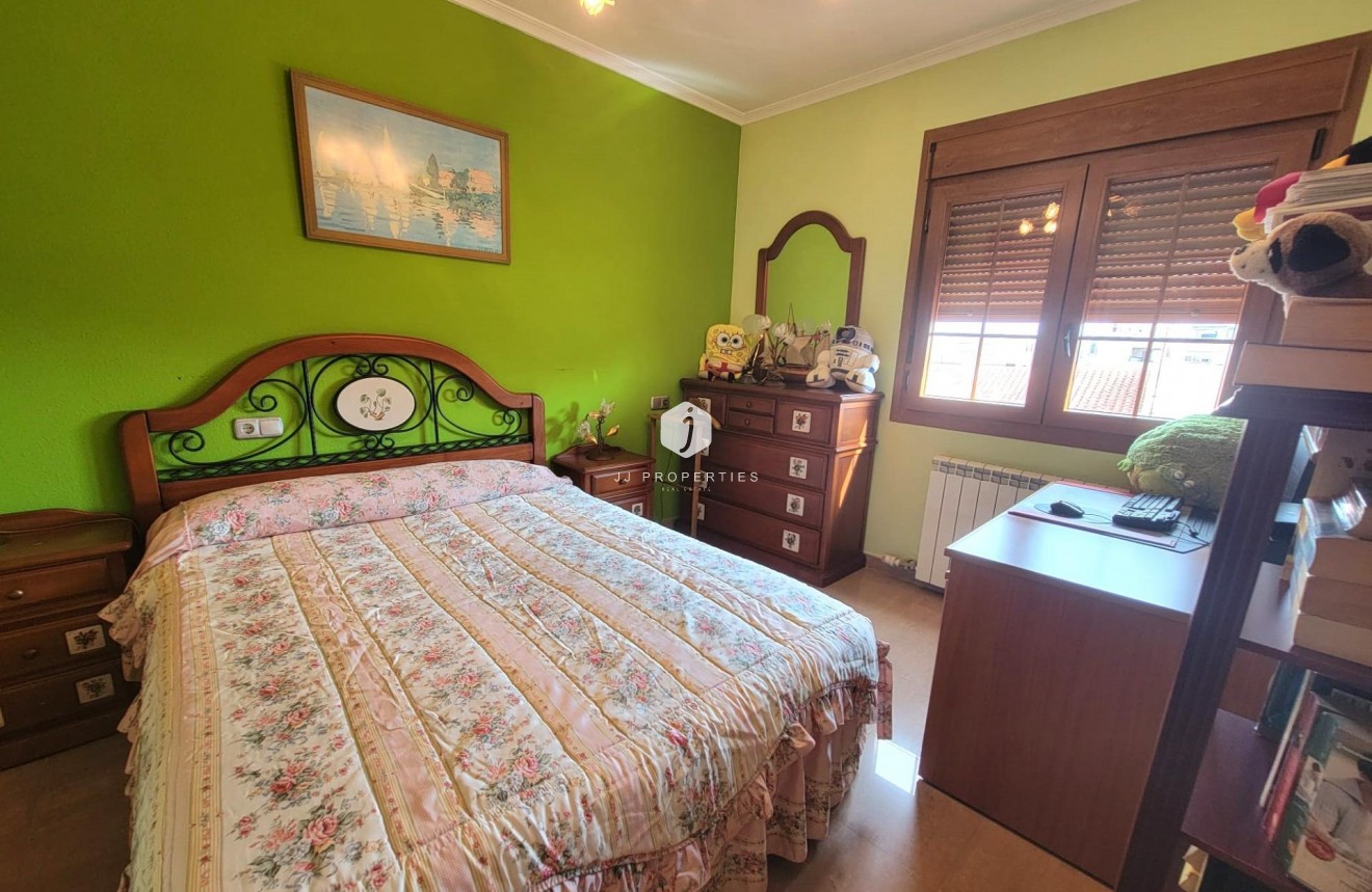 Tweedehands - Villa -
Torrevieja - aguas nuevas