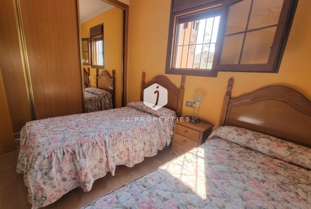 Tweedehands - Villa -
Torrevieja - aguas nuevas