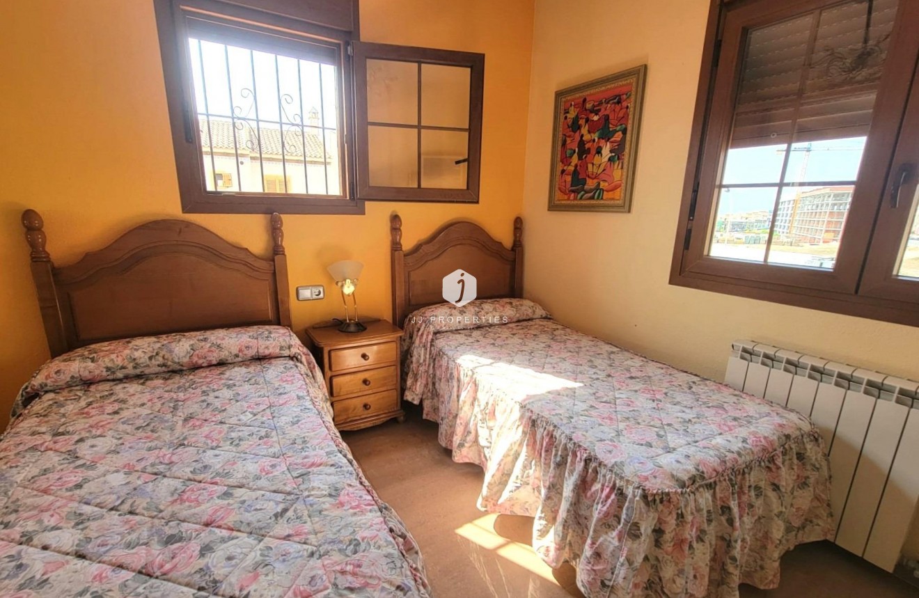 Tweedehands - Villa -
Torrevieja - aguas nuevas