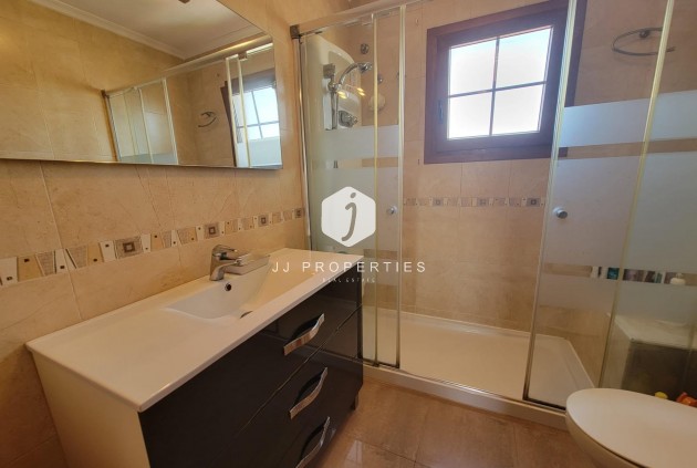 Tweedehands - Villa -
Torrevieja - aguas nuevas