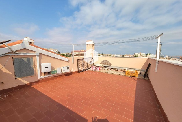 Tweedehands - Villa -
Torrevieja - aguas nuevas