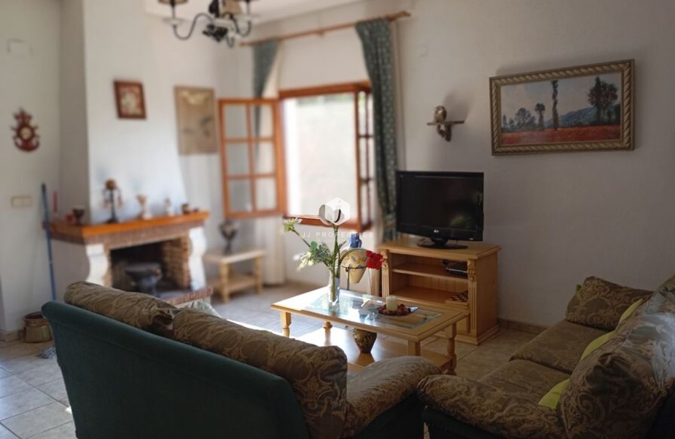 Tweedehands - Villa -
Daya Nueva - Costa Blanca