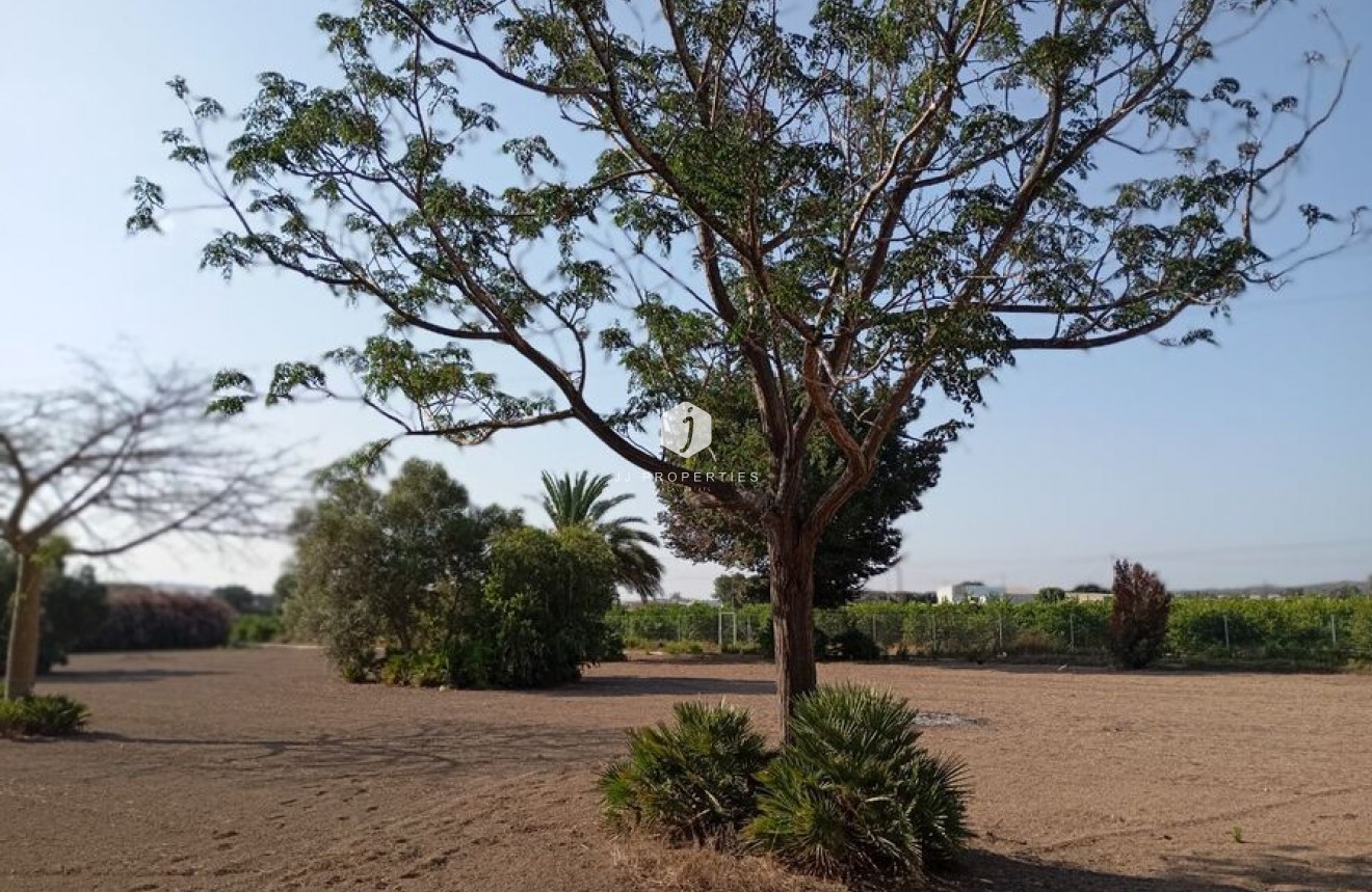 Tweedehands - Villa -
Daya Nueva - Costa Blanca