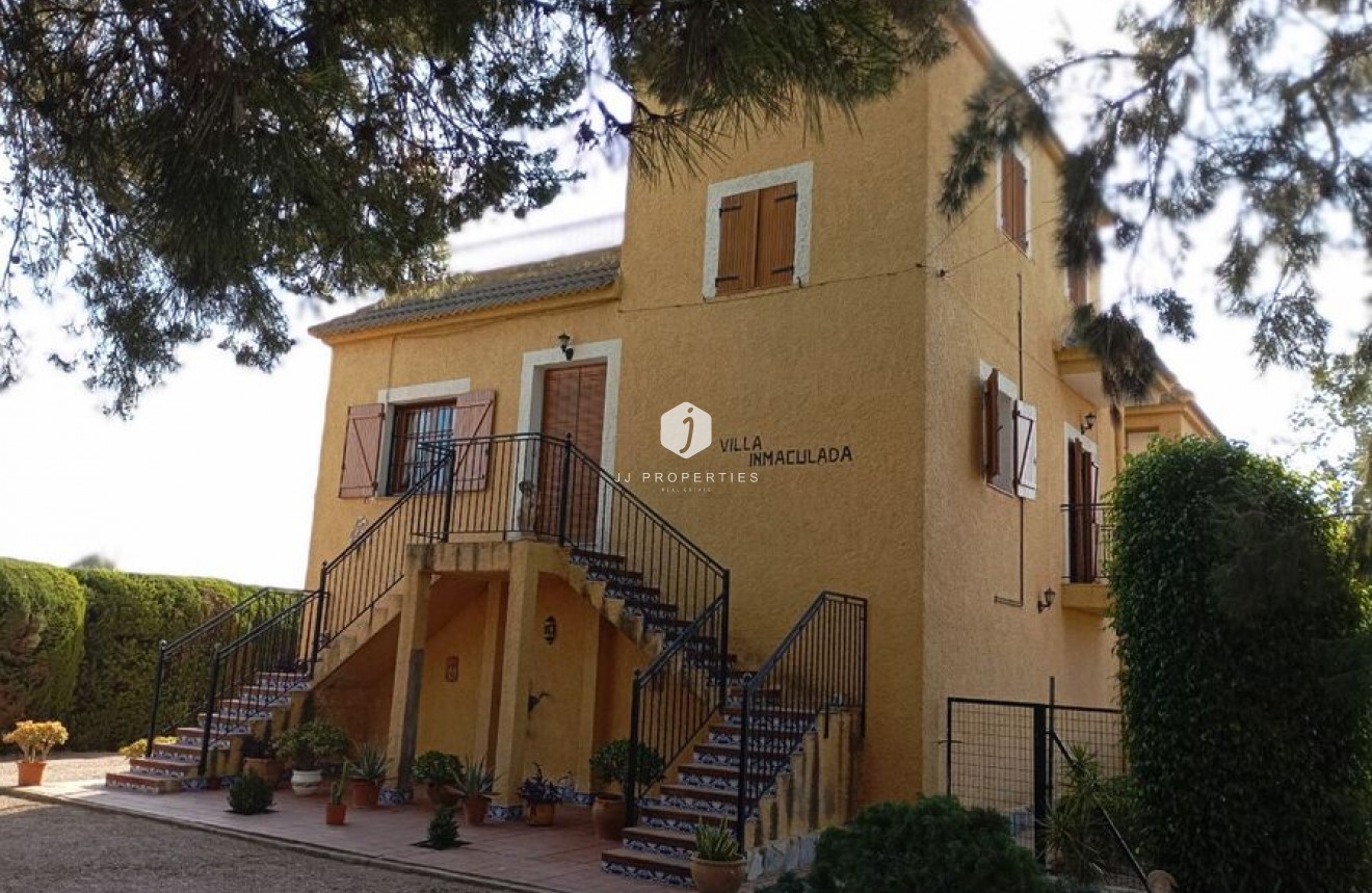 Tweedehands - Villa -
Daya Nueva - Costa Blanca