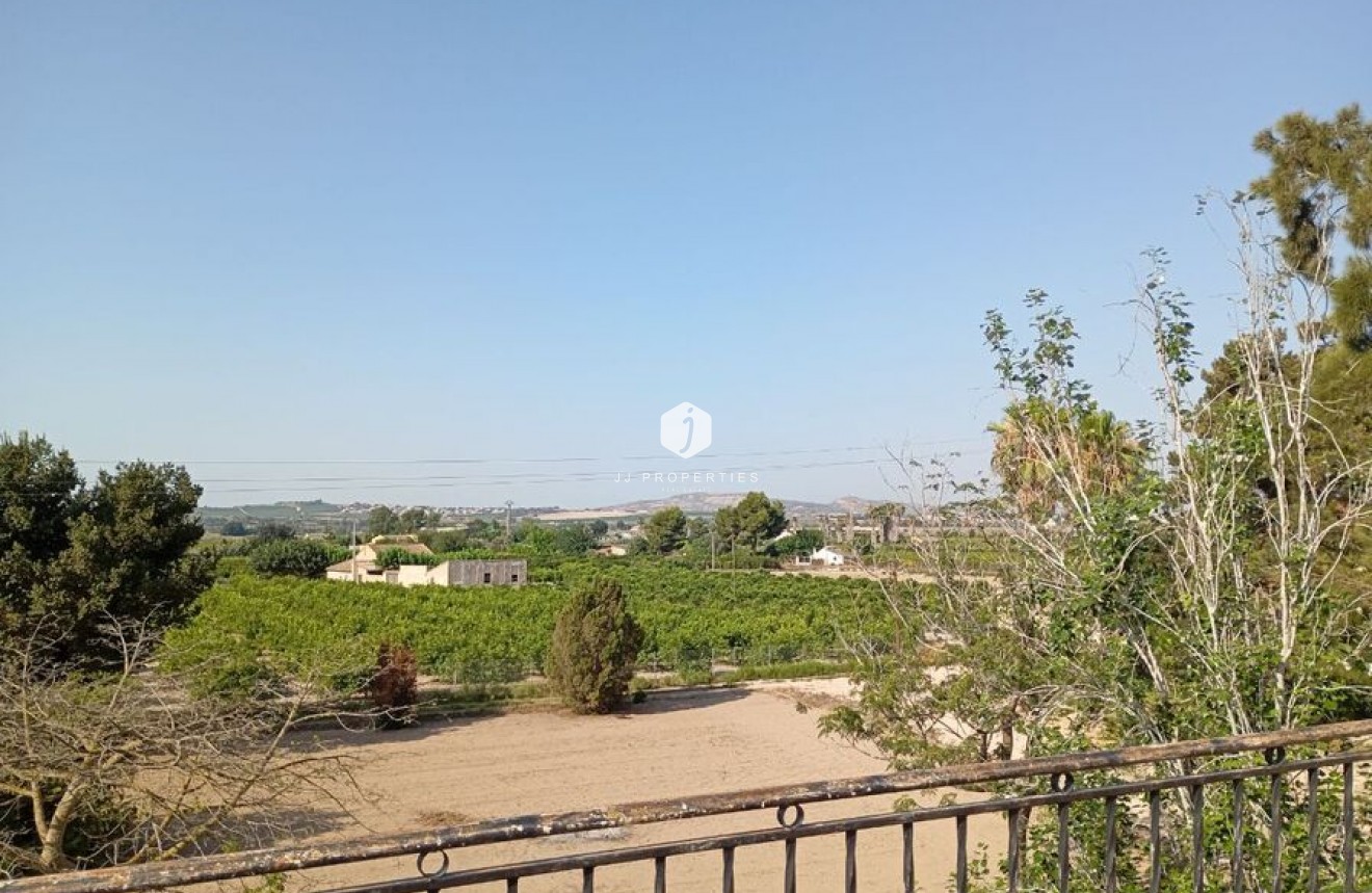 Tweedehands - Villa -
Daya Nueva - Costa Blanca