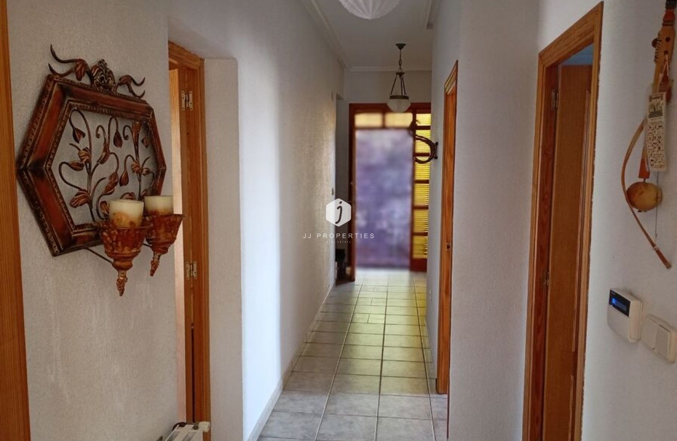 Tweedehands - Villa -
Daya Nueva - Costa Blanca