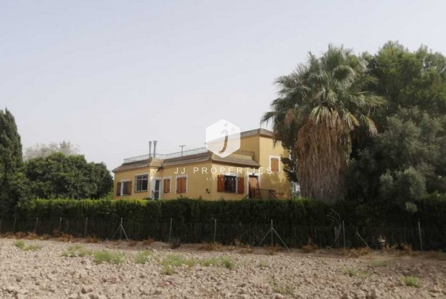 Tweedehands - Villa -
Daya Nueva - Costa Blanca