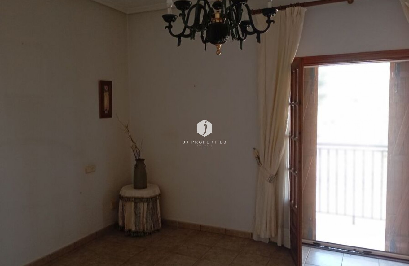 Tweedehands - Villa -
Daya Nueva - Costa Blanca