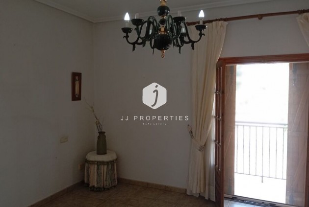 Tweedehands - Villa -
Daya Nueva - Costa Blanca