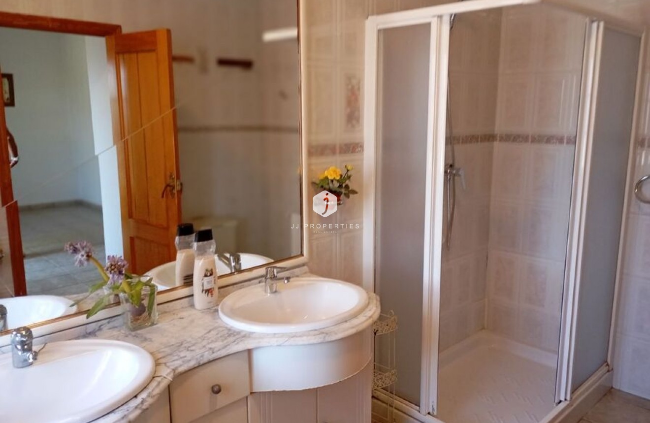 Tweedehands - Villa -
Daya Nueva - Costa Blanca