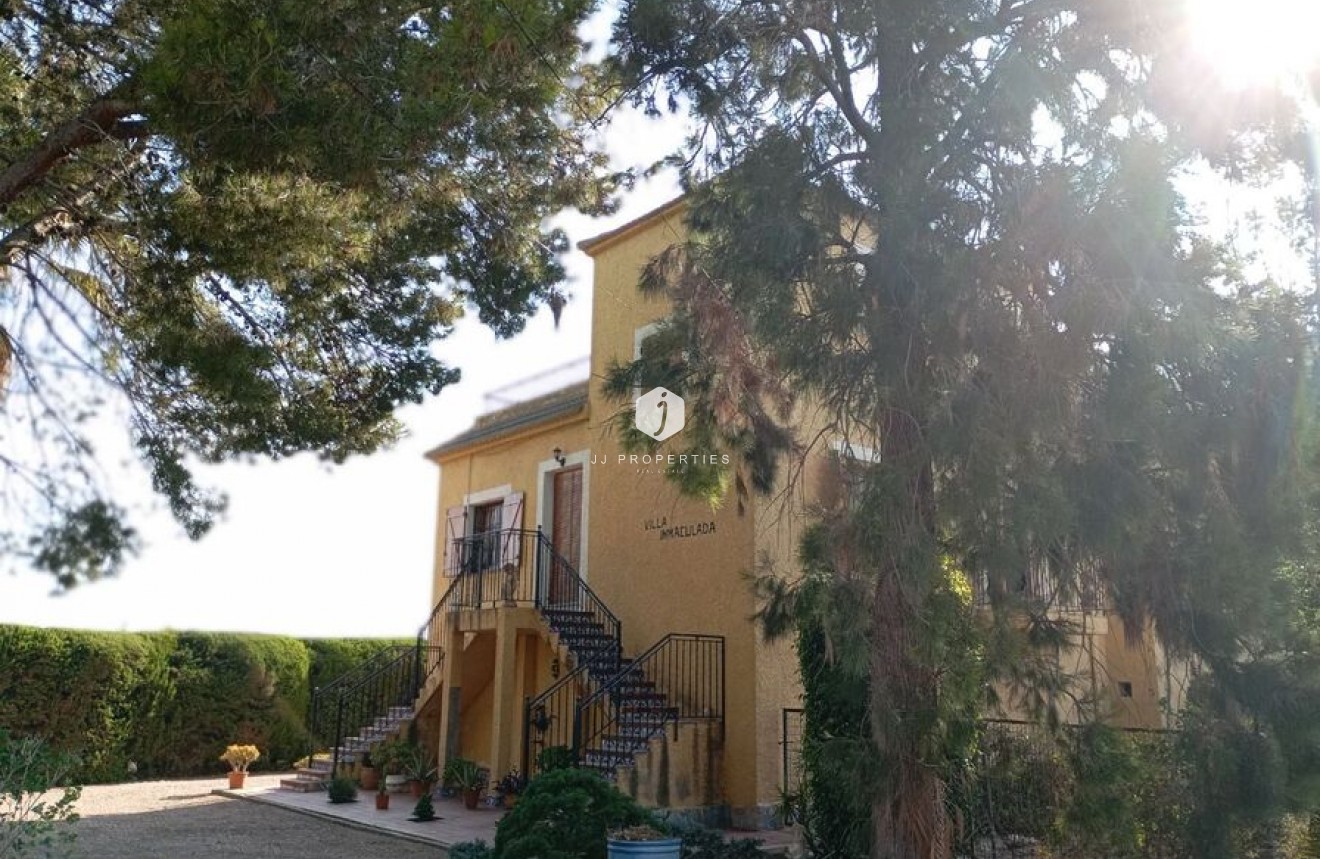 Tweedehands - Villa -
Daya Nueva - Costa Blanca