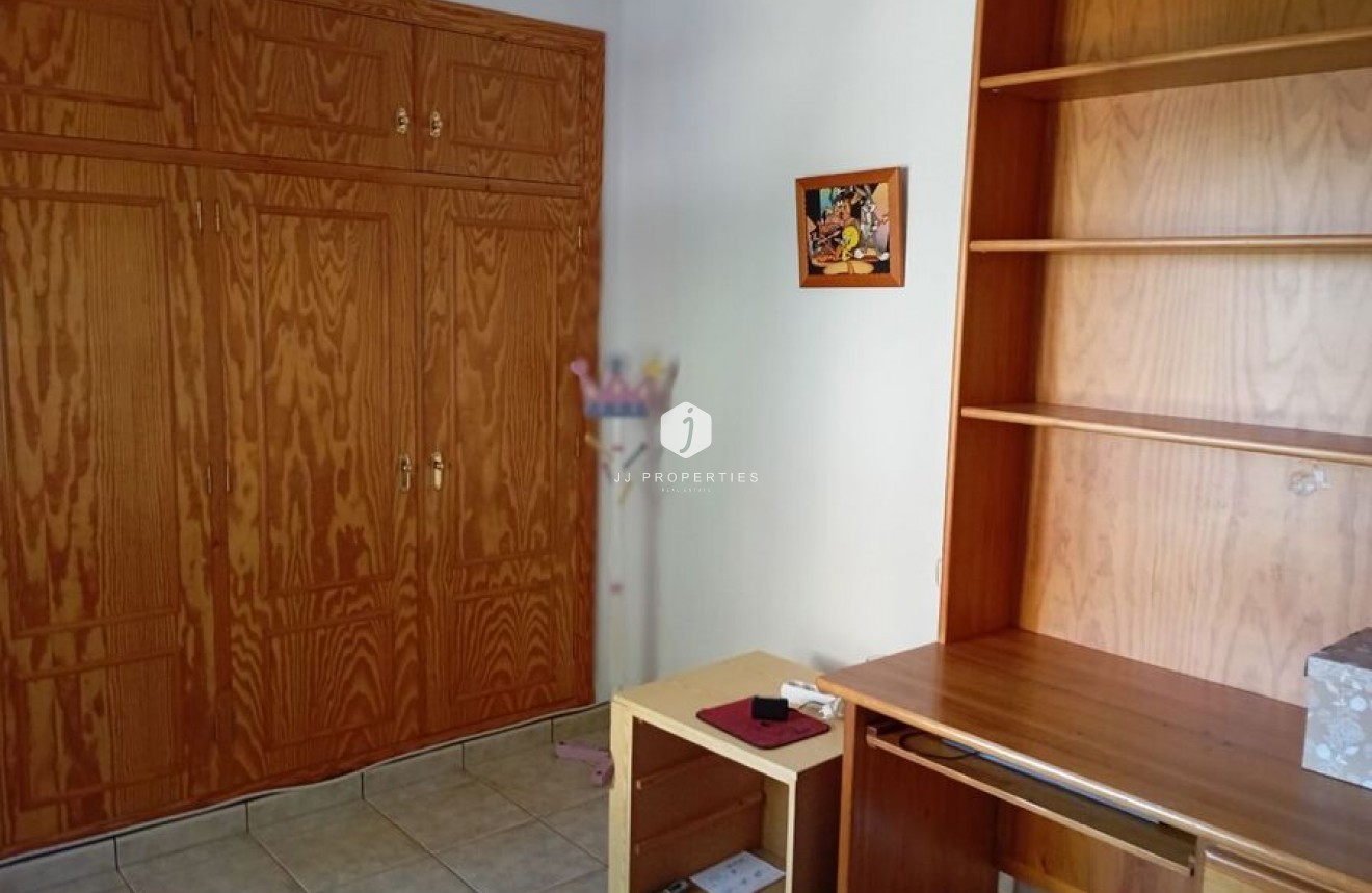 Tweedehands - Villa -
Daya Nueva - Costa Blanca