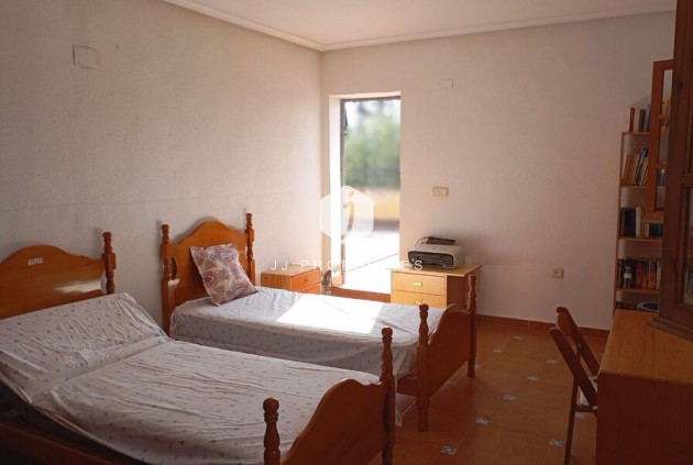 Tweedehands - Villa -
Daya Nueva - Costa Blanca